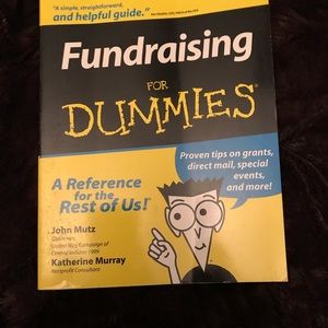PM01040 Book Fundraising For Dummies Mutz & Murray